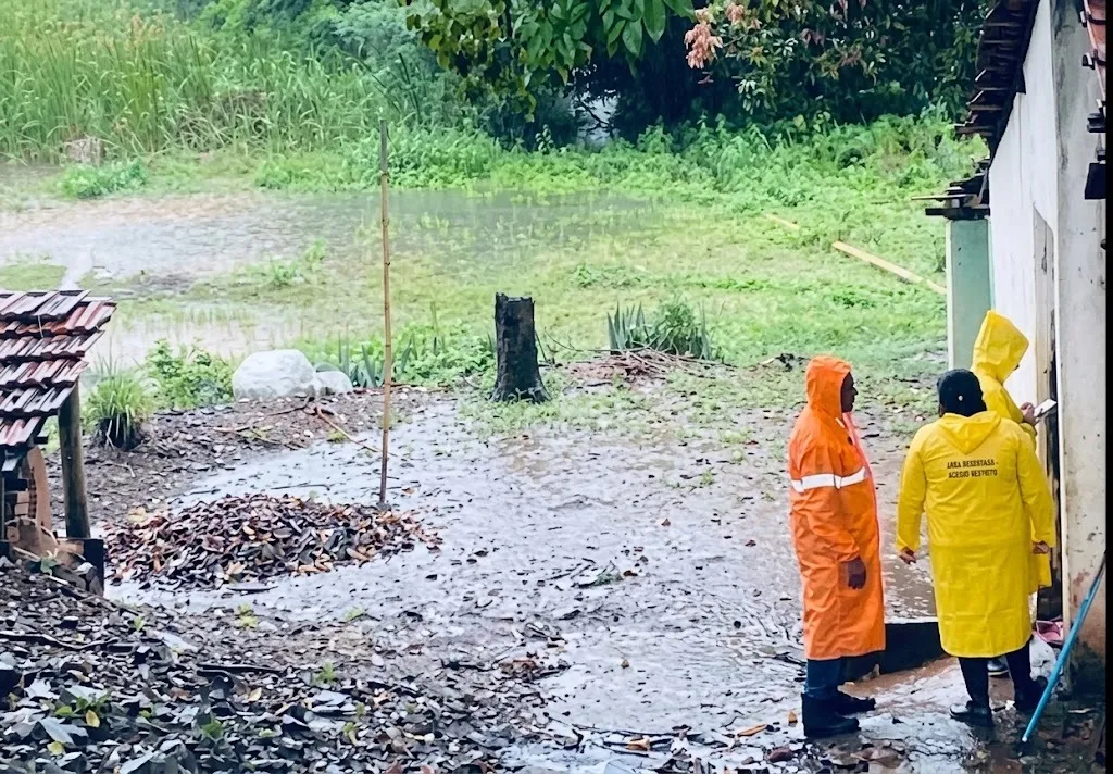 Ação em Igaraçu busca orientar famílias ribeirinhas ao Tietê