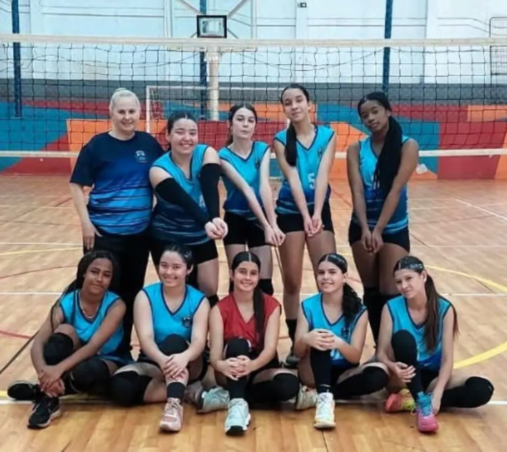 Vôlei feminino vence Itapuí e mantém liderança na Copa São Paulo