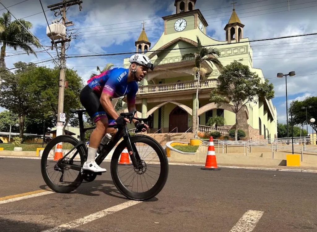 Giro do Interior reúne elite do ciclismo no final de semana